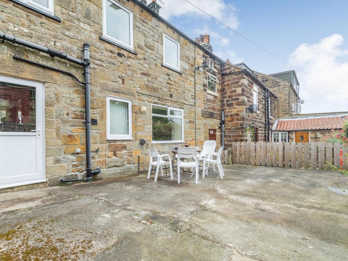 Esklets Cottage 惠特比 外观 照片